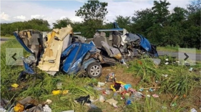 Петима българи загинаха при сблъсък между камион и бус в Румъния СНИМКИ Топ10