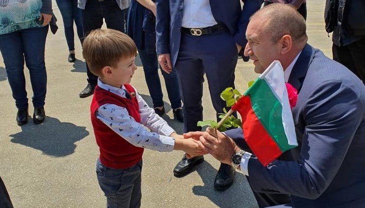 Румен Радев: Търпението на българите се изчерпа. Трябва да се мисли за интересите на народа Топ10