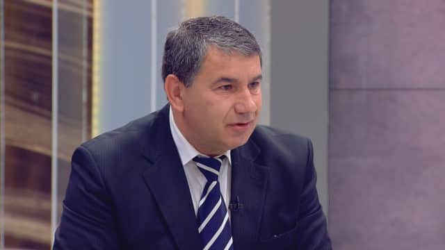 Димитър Байрактаров: Чували ли сте някога партия да излезе пред избирателите и да каже: "Ние сме корумпирани и крадливи и вие трябва да гласувате за нас, за да съсипем държавата" Топ10