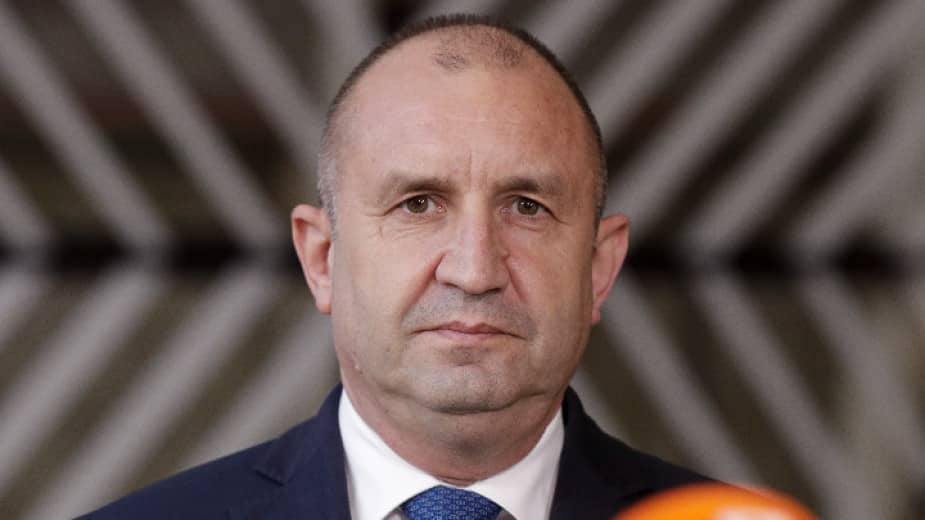 Валентин Василев: БСП, вече два дни, да критикуват правителството и Радев - не се трае вече
