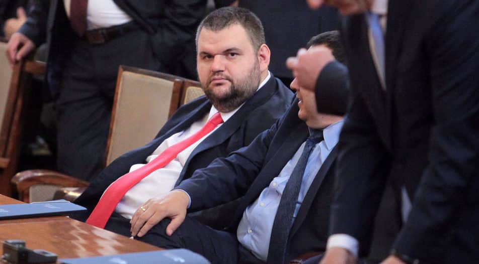 Пеевски не може да бъде доспуснат до Парламента,следва да бъде незабавно заличен като кандидат за депутат