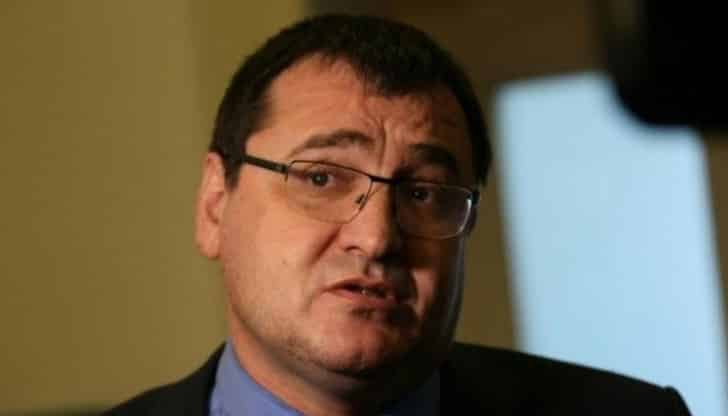Славчо Атанасов към Зико: Прекалено наведената поза в политиката не върши работа
