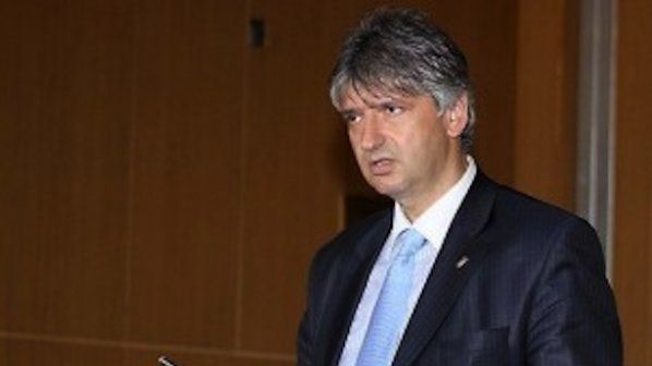 Депутатът от ГЕРБ Лъчезар Иванов, е отправял критични реплики към служителите на комисията