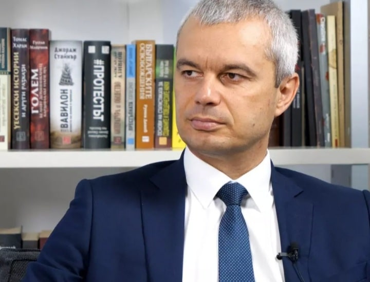Костадин Костадинов се закани,че ако не махнат зеления сертификат, ще влезнат и в Министерския съвет