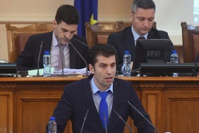 Костадин Костадинов: Кирил Петков днес за пореден път се изказа на ангро, поднасяйки речта си алангле