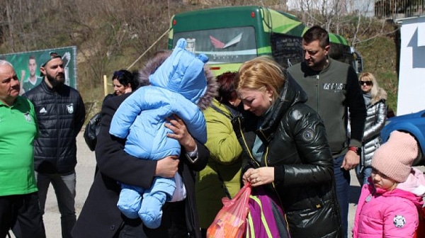 Украински бежанци активно напускат България, до 31 май хотелите трябва да бъдат освободени