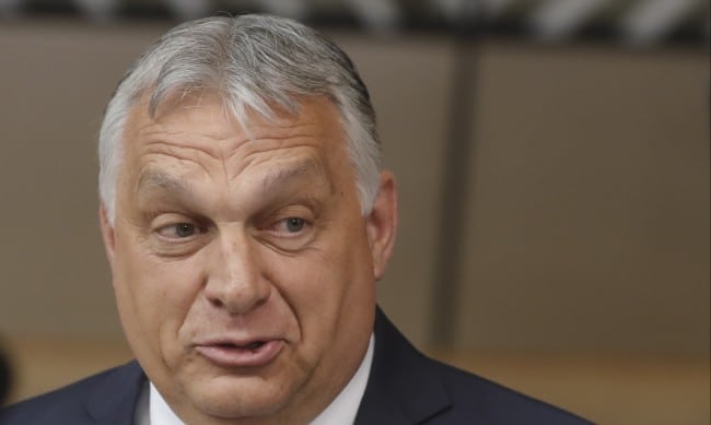 Виктор Орбан нанесе неочакван удар на унгарците, възползвайки се от въведеното извънредно положение