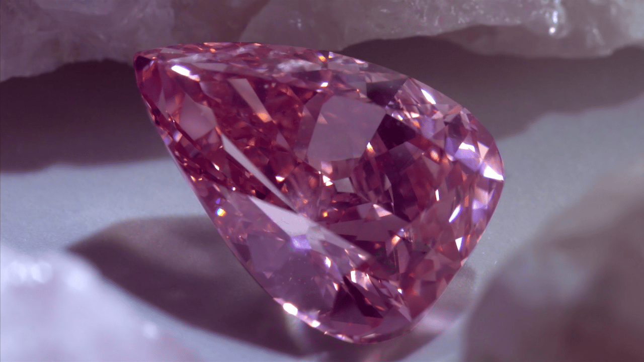 Розов диамант, който се продава на търг, може да достигне цена от 35 милиона щатски долара-