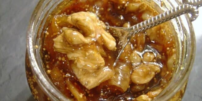 Орехи, чесън, оцет и мед: Запазете тези стари рецепти! Може да са ви полезни при един куп здравословни проблема. Вижте