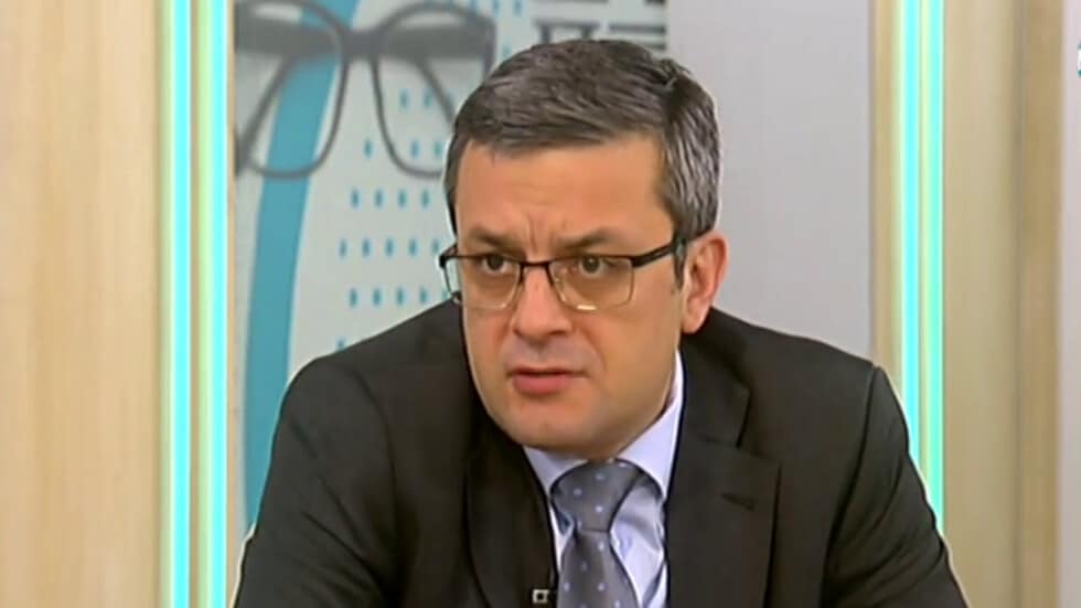 Тома Биков: България няма как да помогне с нещо, което не може, посочи той