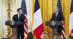 Президентите на САЩ и на Франция се ангажираха да подкрепят Украйна толкова дълго, колкото трябва
