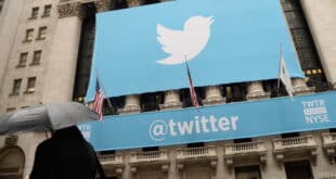 100 уволнени служители на Twitter са подали искове срещу компанията