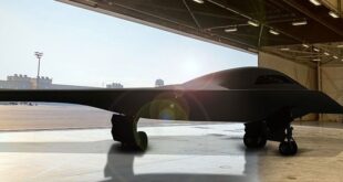 САЩ представят новия си стратегически бомбардировач по технологията стелт В-21 "Рейдър"
