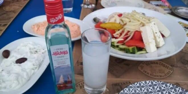 Семейство от Пловдив снима вечерята си в заведение на Халкидики и отсече: за 66 евро – не е зле!