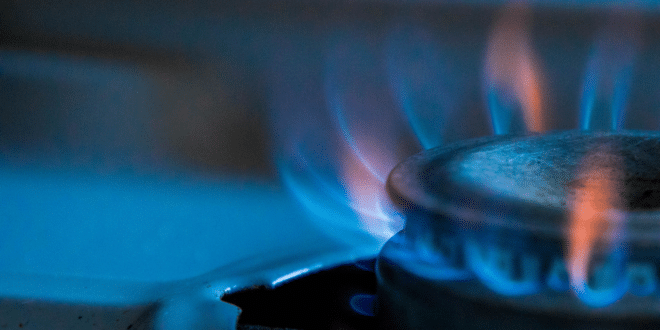 Енергиен експерт: Има съмнения, че октомври сме внесли втечнен газ от Русия през Гърция