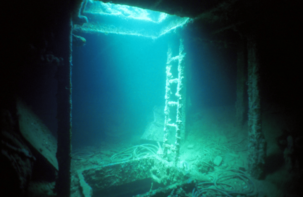 ДУХЪТ НА ТИТАНИК: Редки видеоклипове показват гмуркане до останките на Титаник, в експедиция от 1986 г. (ВИДЕО/СНИМКИ)