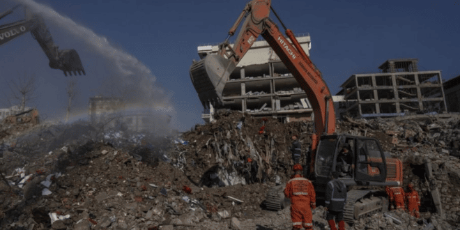 Спасиха още три живота 13 дни след разрушителното земетресение в Турция