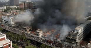 Гори най-големият текстилен пазар: 50 екипа на пожарната са на терен, извикаха армията на помощ (СНИМКИ)