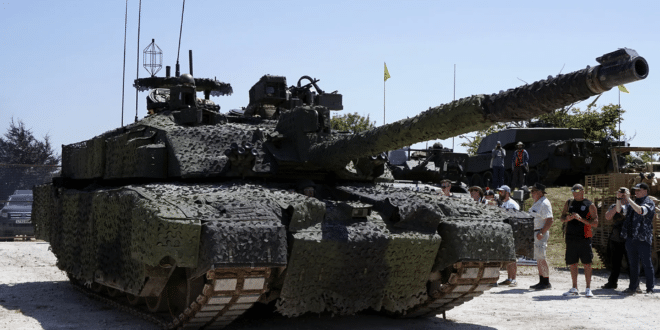 „Руснаците ще бъдат щастливи“: британците предсказаха поражението на своите танкове Challenger 2 по време на NWO