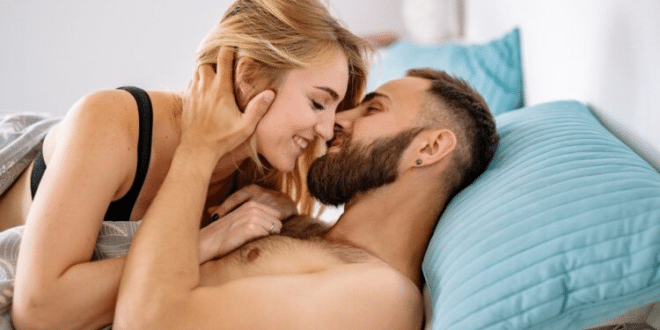 Три прости неща, които жените искат в секса, които мъжете не осъзнават!