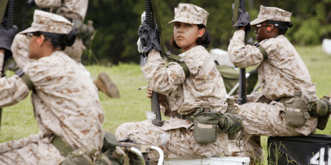 Жени в американската армия в беда