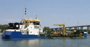 Трагедия! Мистериозна смърт на двама моряци на борда на кораб край Варна