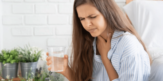 Пийте вода на празен стомах: Предотвратете развитието на болести и почистете червата и кожата