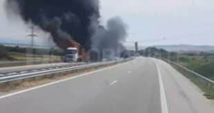 Камион пламна на "Марица", магистралата остава затворена