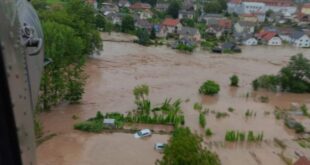 Критично в Словения: Мура проби насипа, няколко села бяха евакуирани