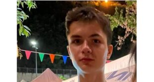 Родители от Варна издирват 15-годишния си син