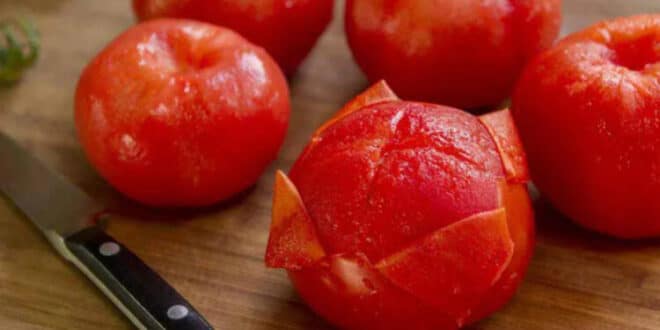 Как бързо и лесно да обелите домати за готвене: 3 лесни трика, които спестяват време и нерви