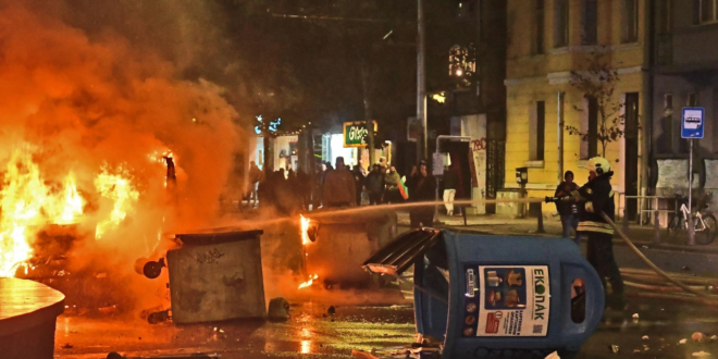 38 души са задържани за вандализъм по време на протеста в София